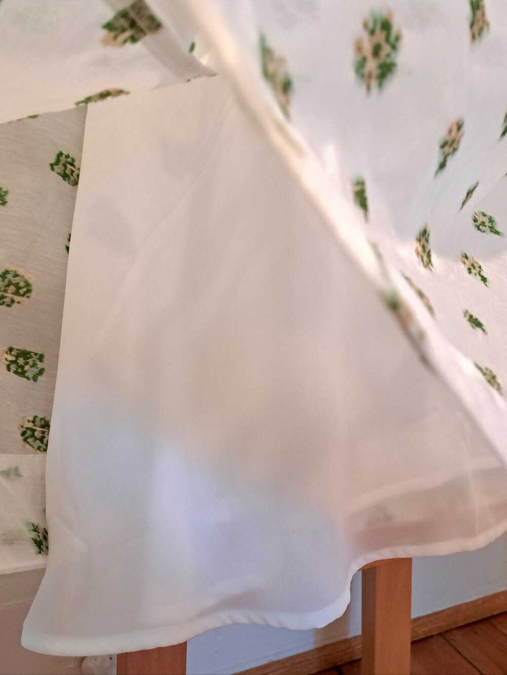 Floral Puff-Sleeve Hill House "Matilda" Midi Dress in White and Green - Picture 5 of 11